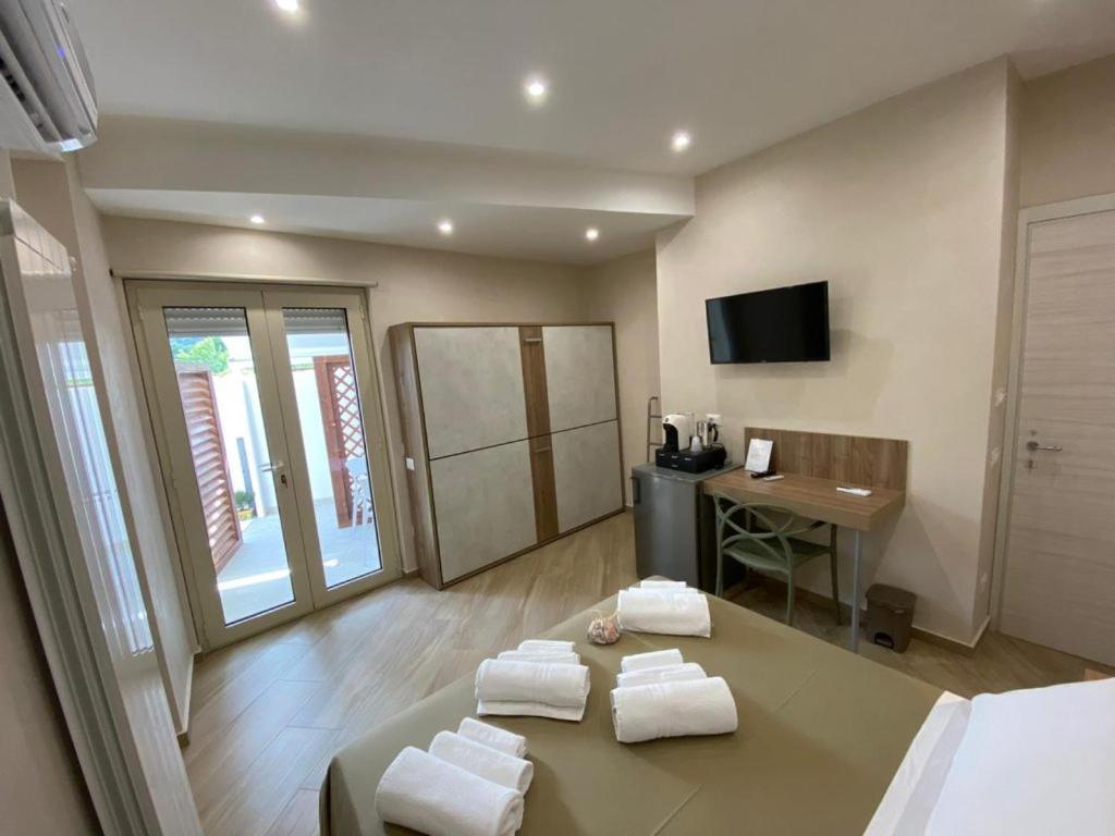 אוליברי Esperia B&B מראה חיצוני תמונה