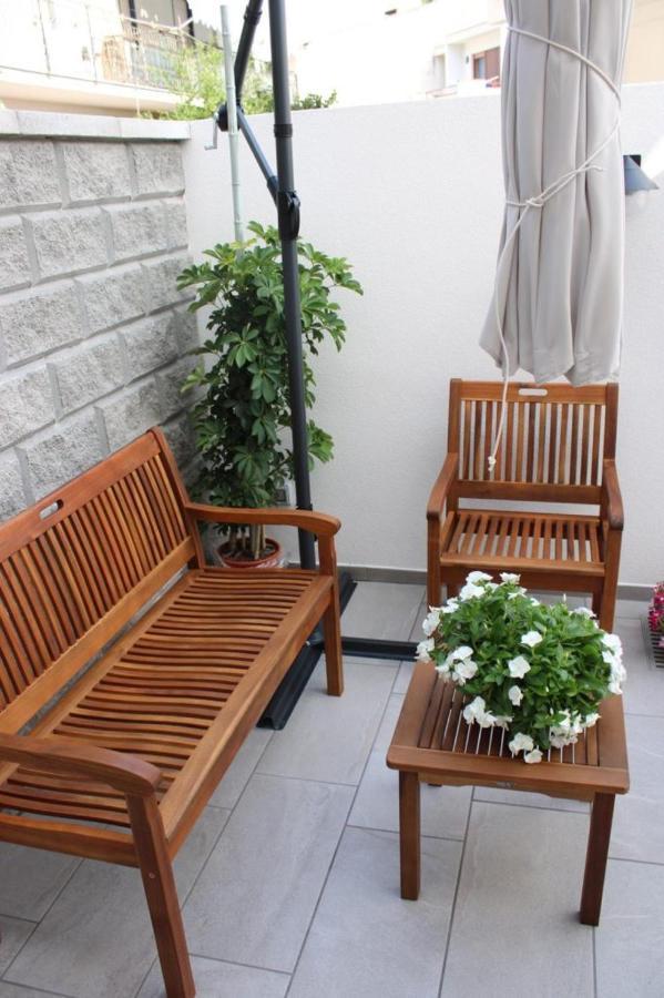 אוליברי Esperia B&B מראה חיצוני תמונה