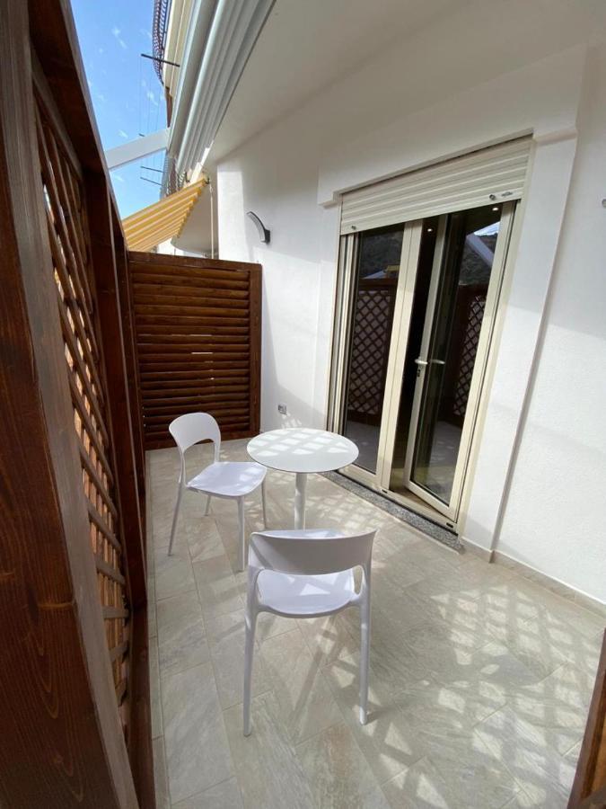 אוליברי Esperia B&B מראה חיצוני תמונה