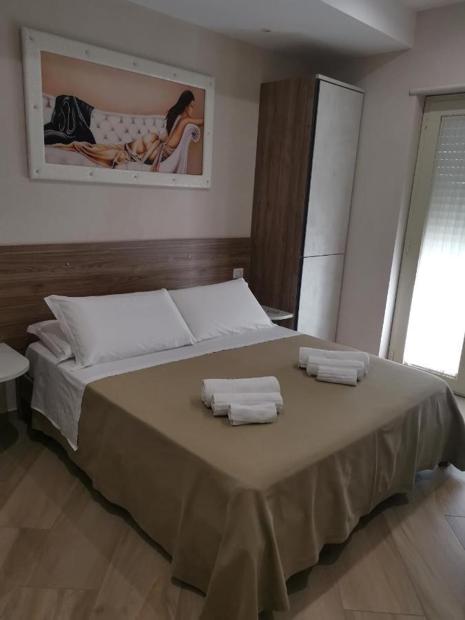 אוליברי Esperia B&B מראה חיצוני תמונה