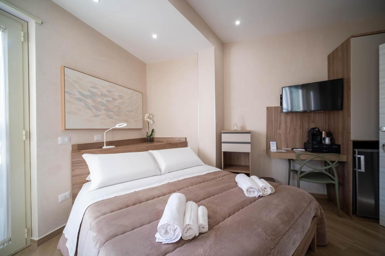 אוליברי Esperia B&B מראה חיצוני תמונה