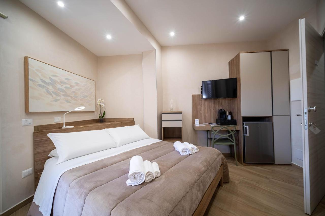 אוליברי Esperia B&B מראה חיצוני תמונה